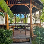 Belka Golf Delux Poolside Apartment