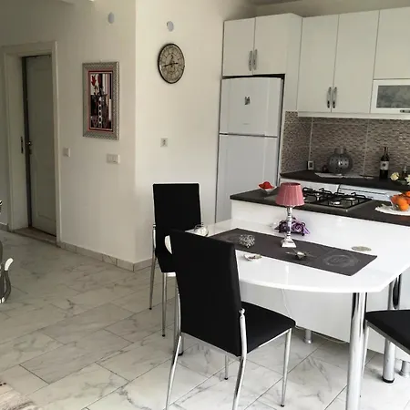Belka Golf Delux Poolside Apartment