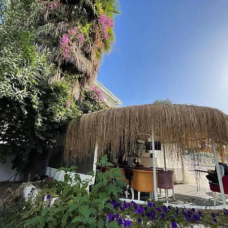 Belka Golf Delux Poolside Apartment