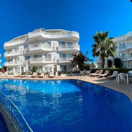 Belka Golf Delux Poolside Apartment Belek