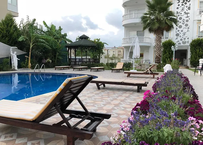 Belka Golf Delux Poolside شقة