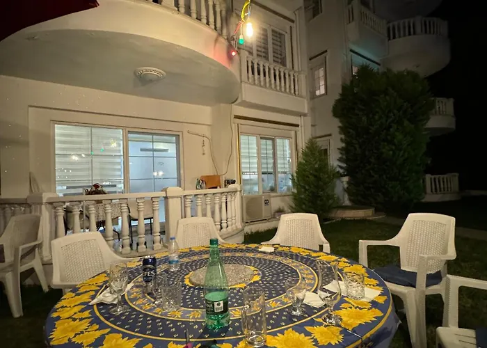 Belka Golf Delux Poolside Apartment *